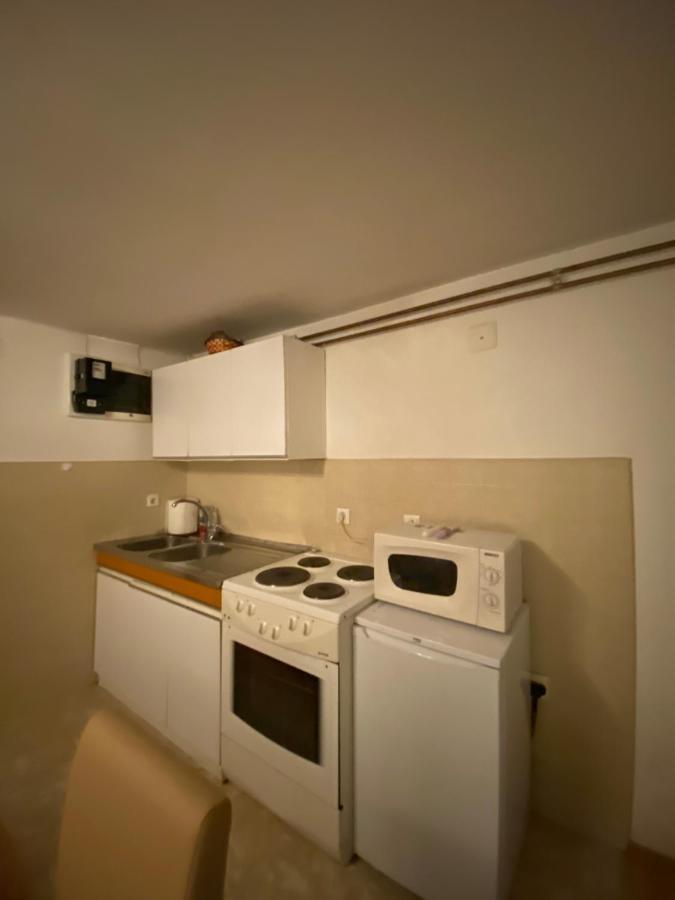 Apartman Benjamin Apartment Tuzla Exterior photo